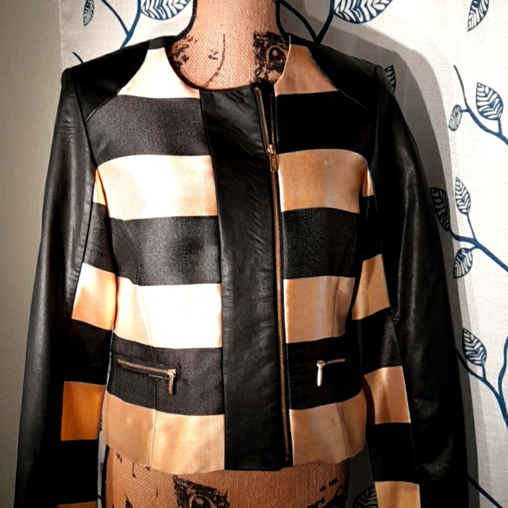 Zip Up Blazer